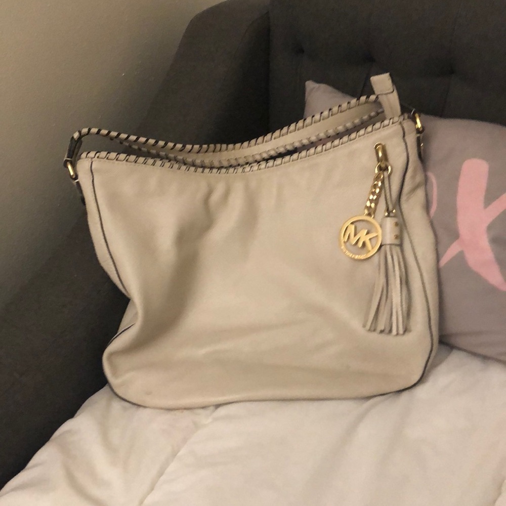 White Micheal Kors Purse